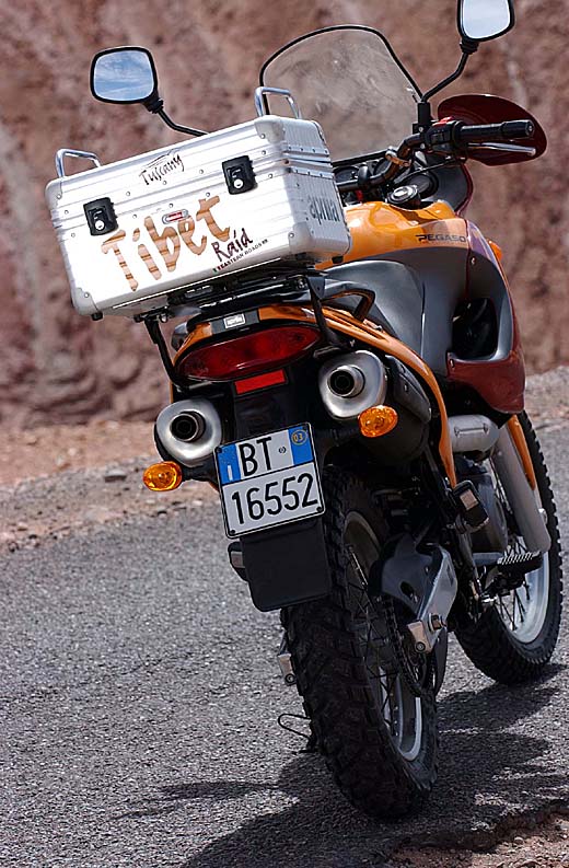 Galerie - Aprilia 650 PEGASO TUSCANY TIBET