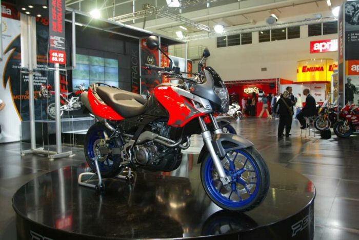 Galerie - Aprilia 650 PEGASO STRADA
