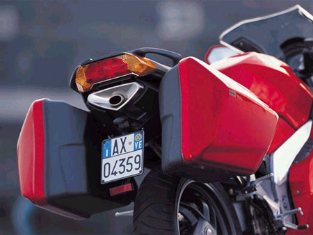 Galerie - Aprilia RST 1000 FUTURA