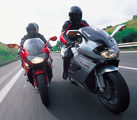 Galerie - Aprilia RST 1000 FUTURA