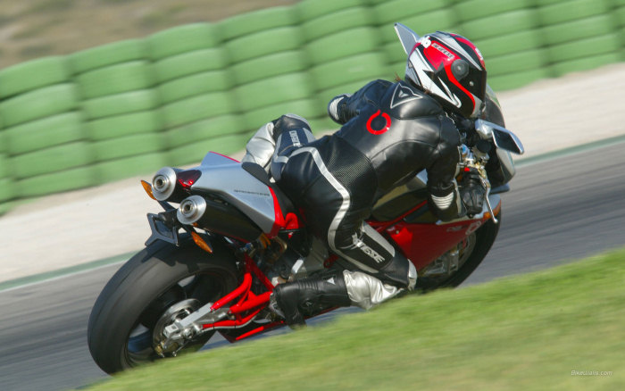 Galerie - Bimota 1000 DB5