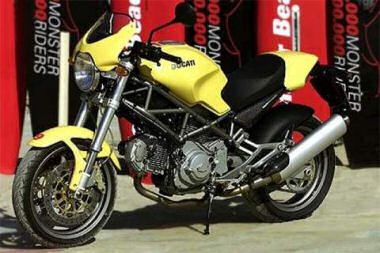 DUCATI 620 MONSTER