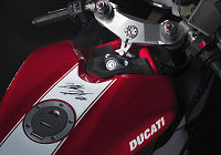 Ducati 848 HAYDEN REPLICA 2010 - Fiche moto - 