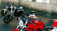 Ducati 696 MONSTER