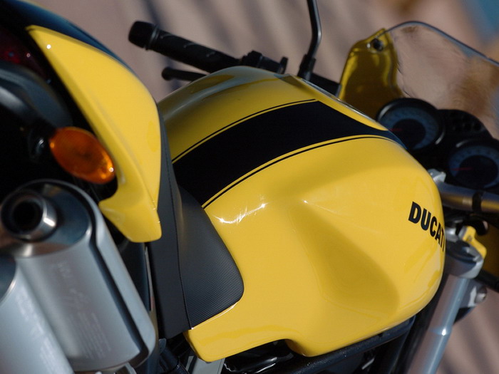 Galerie - Ducati 800 MONSTER S2R