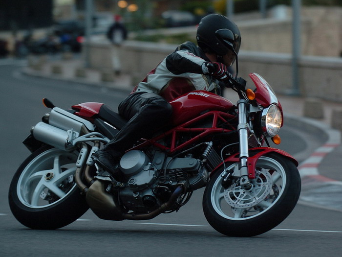 Galerie - Ducati 800 MONSTER S2R