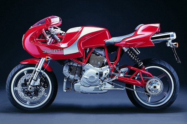 Galerie - Ducati 900 MHe 