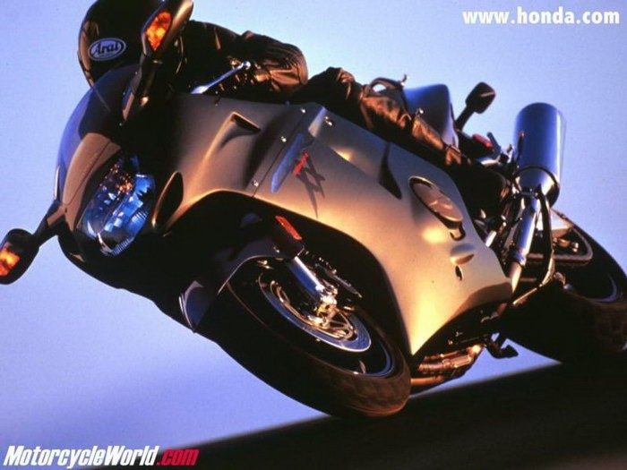 Galerie - Honda CBR 1100 XX Super Blackbird