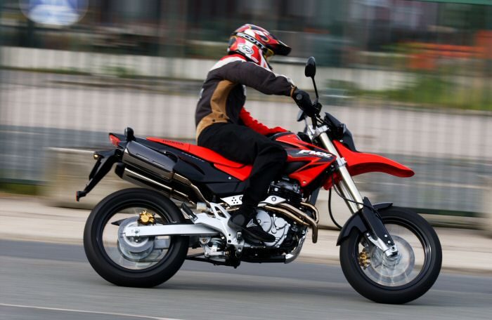 Galerie - Honda FMX 650