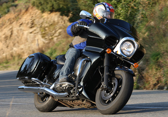 Essai de la Kawasaki VN 1700 VOYAGER CUSTOM 2011