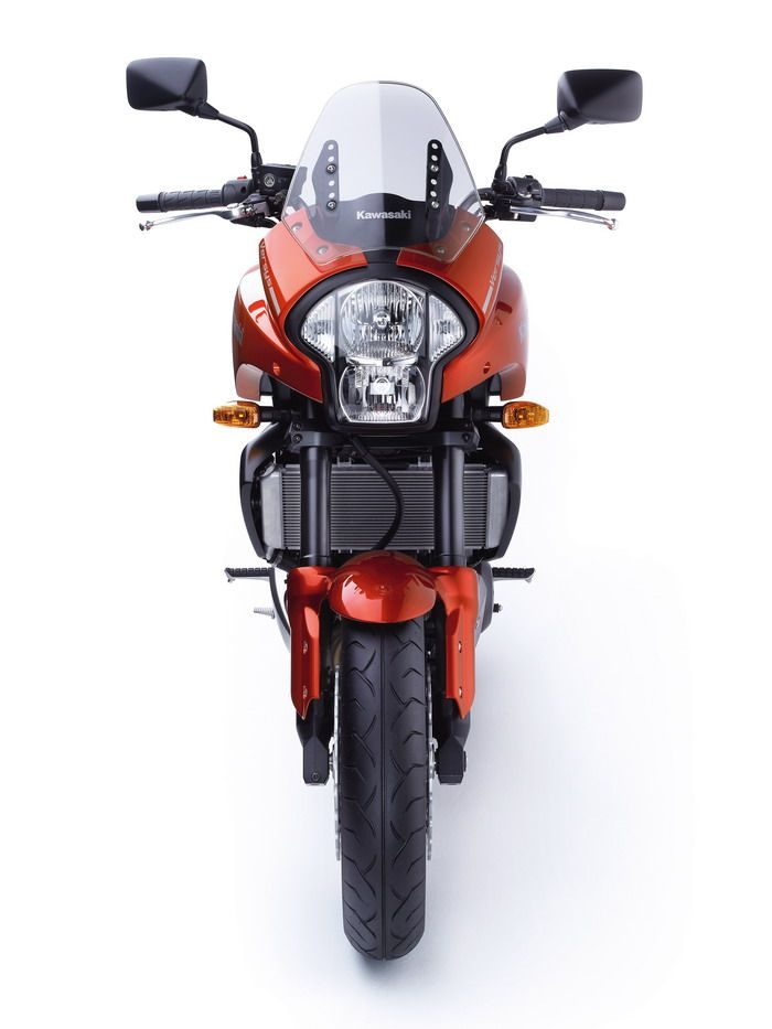 http://www.motoplanete.com/kawasaki/galerie/Kawasaki-650-Versys//2.jpg