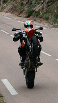 Essai de la KTM 990 SM Supermoto 2008