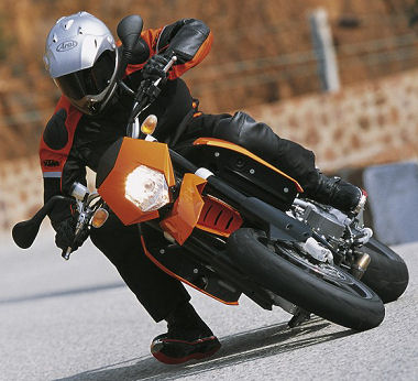 KTM 950 SUPERMOTO 2005 - Fiche moto - 