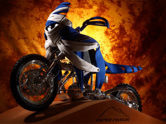 2010 – Le Yamaha Super Ténéré 1200 prépare son arrivée.