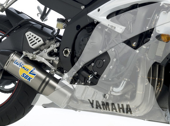Leovince propose une ligne complète SBK Factory EVO II pour la R6 2010.