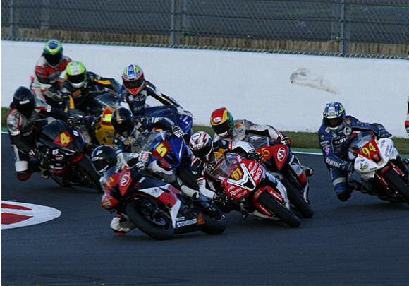 Des champions sont nés à Magny-Cours - Retour sur l'anti-chambre du SBK.