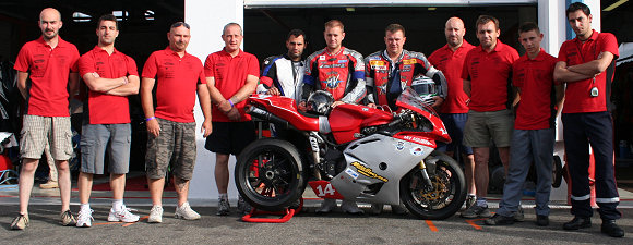 La MV-Agusta du MRT 14 se distingue au Championnat de France d'Endurance.