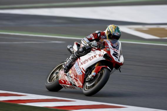 Les premières qualifs sous la tourmente en SBK à Magny-Cours - Haga confirme sa gniak.