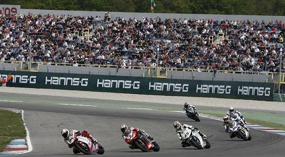 WSBK - Spies et Haga en véritables enragés à Assen.