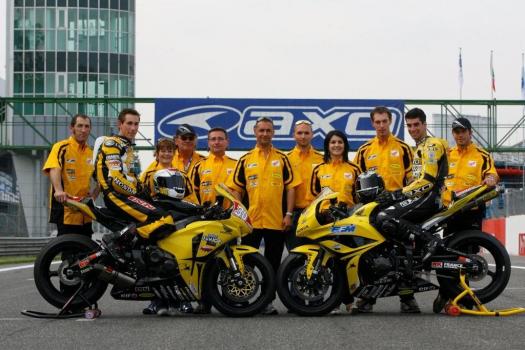 Le Coutelle Junior Team face à la piste de Monza en STK Mondial.