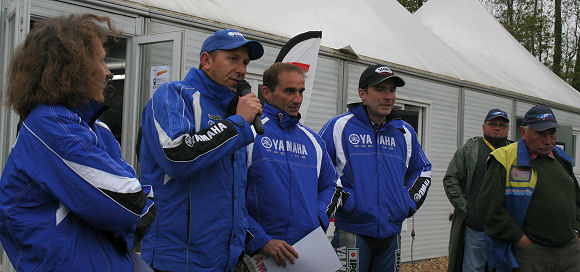 Adrenaline tour – Ils ont testé la nouvelle R1 sur circuit