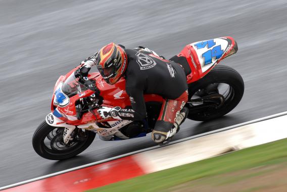 Superbike à Portimao - Corser domine les 1eres qualifs.