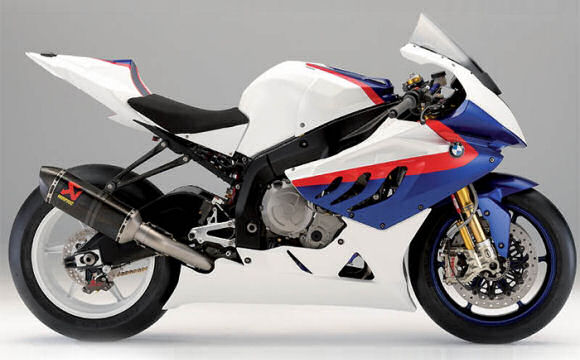 2009 BMW-SBK : Beheme présente sa S 1000 RR avec ses peintures de guerre.