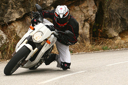 La BESTIALE arrive sur route - Le Yacouba design en action.