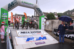 Enduro/Saint Just en Chevalet - 1er titre enduro pour Aubert.