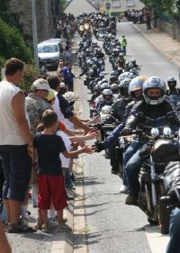 Des milliers de motards en pèlerinage à Porcaro.