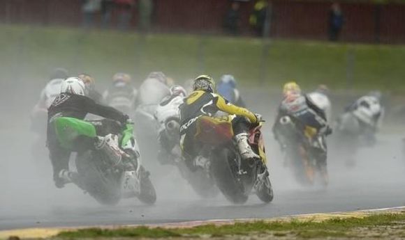 FSBK/Nogaro - Coup double pour Vincent Philippe.