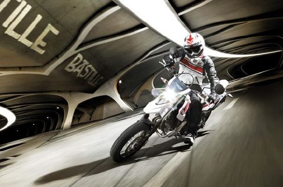 Yamaha WR 125X - Supermotard urbain.