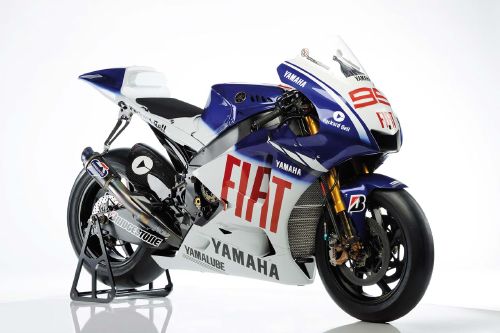 Présentation officielle de la YZF-M1 2009.