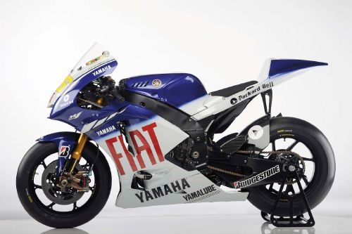 Présentation officielle de la YZF-M1 2009.