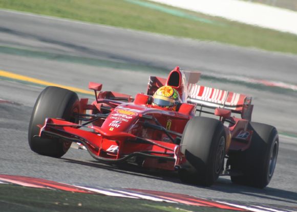 Rossi lâche sa Ferrari.