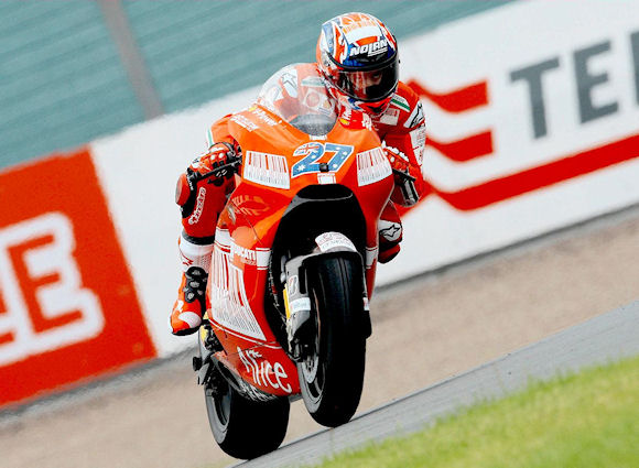 MotoGP/Allemagne : Stoner en tête des premiers essais.