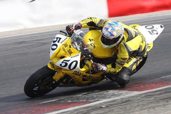 La Dark Dog Academy prête pour le Championnat de France Superbike.