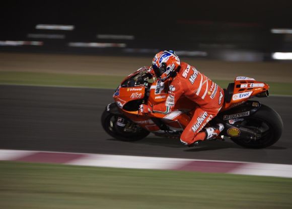 MotoGP - Stoner conclut les essais nocturnes du Qatar largement en tête.