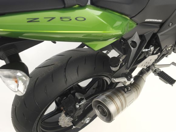 Conso - LeoVince SBK GPPro pour la Z750.