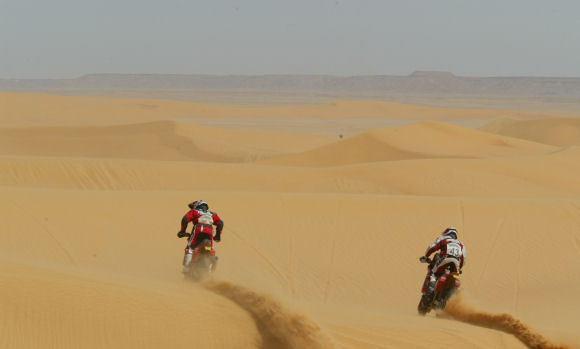 Rallye de Tunisie 2009 - 5000 km de course sous le soleil africain