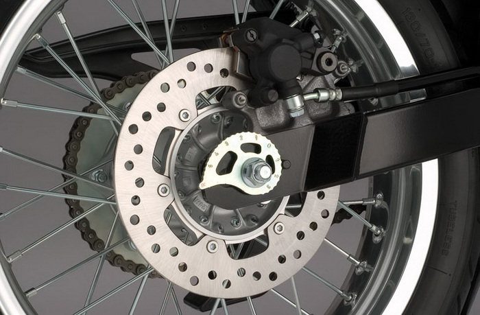 Galerie - Suzuki DR 125 SM