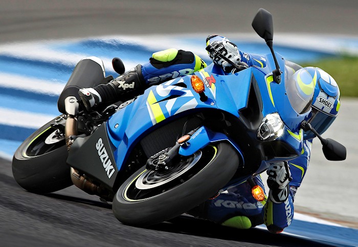 http://www.motoplanete.com/suzuki/zoom-700px/Suzuki-GSX-R-1000-2016-700px.jpg