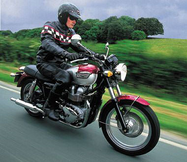 Triumph 800 BONNEVILLE