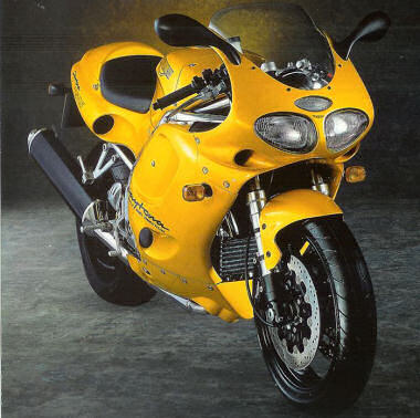 Triumph 955 DAYTONA T595