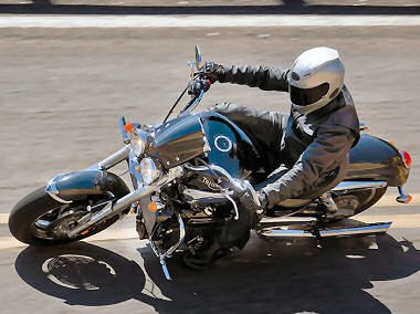 Triumph 2300 ROCKET III 2005 - Fiche moto - 