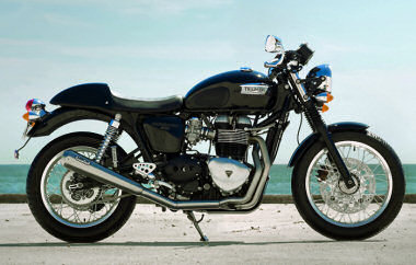 Triumph 900 THRUXTON 2011 - Fiche moto - 