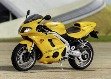 TRIUMPH 955 DAYTONA