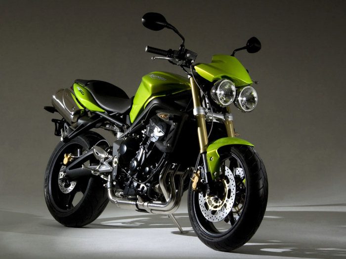 Galerie - Triumph 675 STREET TRIPLE
