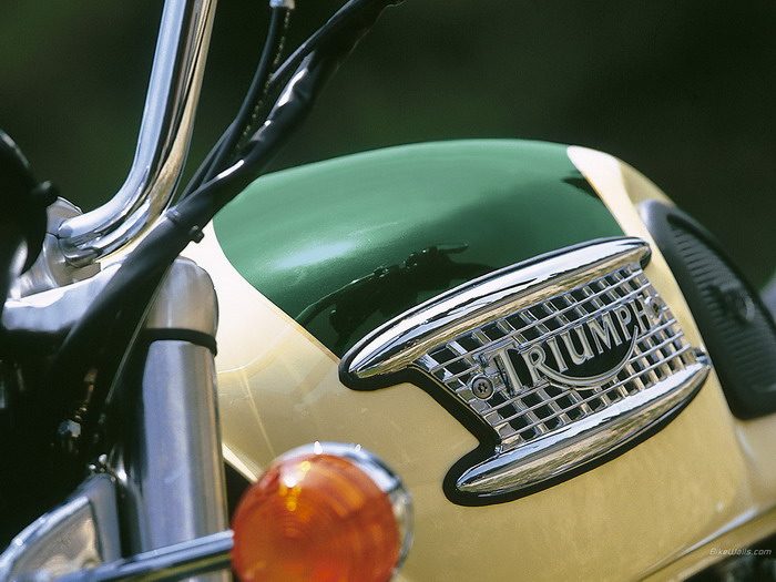 Galerie - Triumph 900 THUNDERBIRD