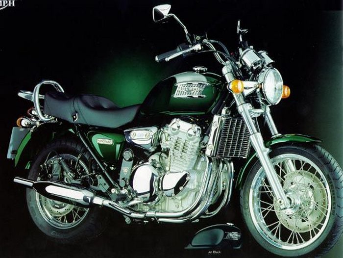 Galerie - Triumph 900 THUNDERBIRD